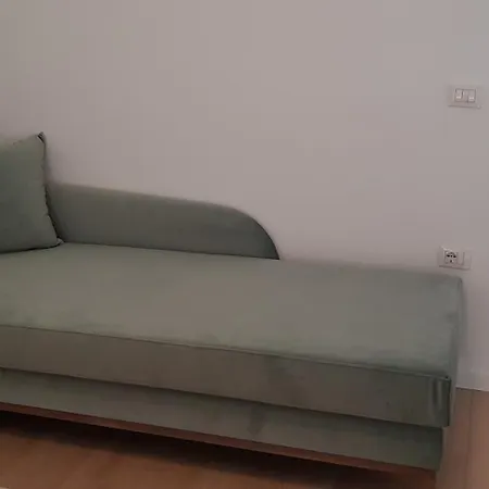 Modern 1br San Pietro Plazhi San Pietro