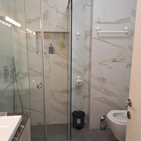 Modern 1br San Pietro Plazhi San Pietro