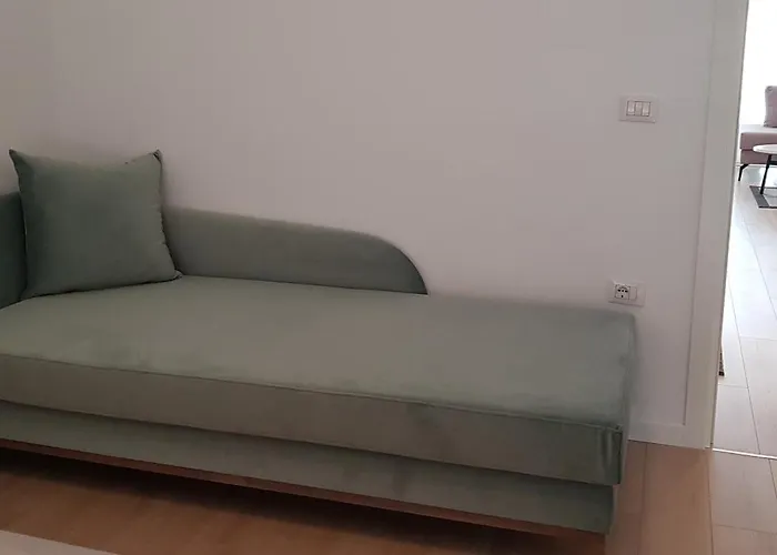 Modern 1br San Pietro Plazhi San Pietro