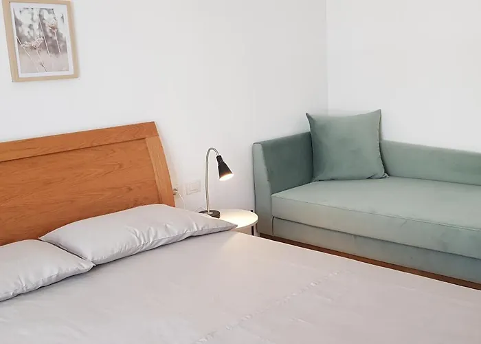 Modern 1br San Pietro Daire