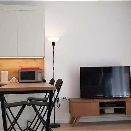 Апартаменты Modern 1br San Pietro Plazhi San Pietro