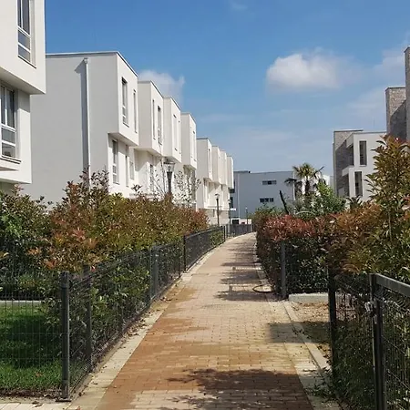 Modern 1br San Pietro Apartment *