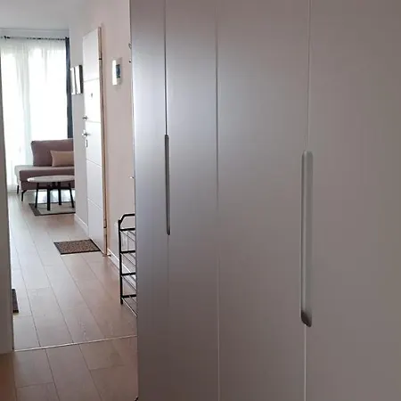 Modern 1br San Pietro アパート *