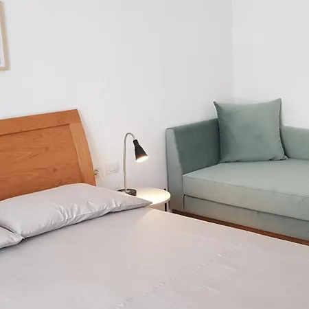 Modern 1br San Pietro Apartment