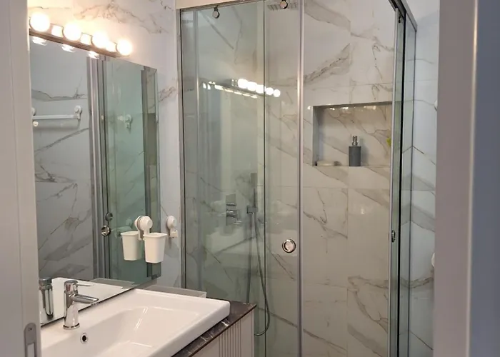 Modern 1br San Pietro 아파트 *
